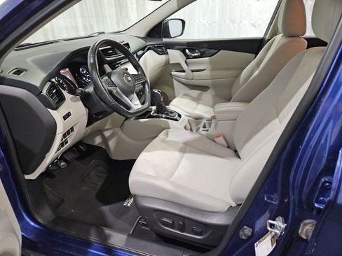 Used 2018 Nissan Rogue Sport SV w/ SV Technology Package image 10