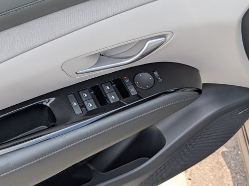 Certified 2026 Hyundai Tucson Limited AWD/4WD image 19