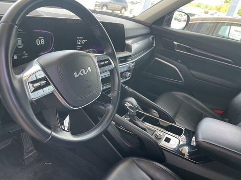 Used 2025 Kia Telluride S FWD image 10