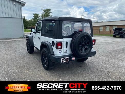 Used 2021 Jeep Wrangler Sport AWD/4WD image 7