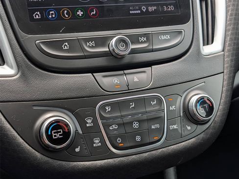 Used 2023 Chevrolet Malibu LT FWD image 18