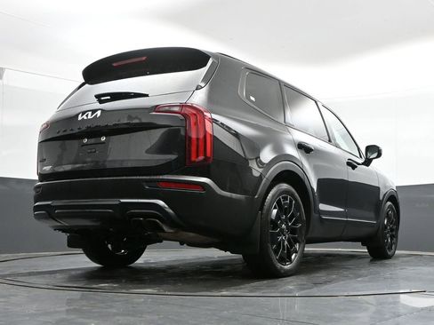 Used 2022 Kia Telluride SX w/ SX Prestige Package AWD/4WD image 39