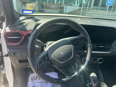 Used 2024 Chevrolet TrailBlazer RS w/ Convenience Package image 12