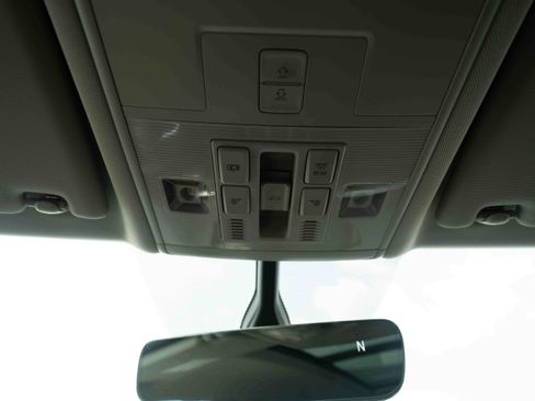 Used 2023 Volkswagen Atlas SE w/ Panoramic Sunroof Package AWD/4WD image 18