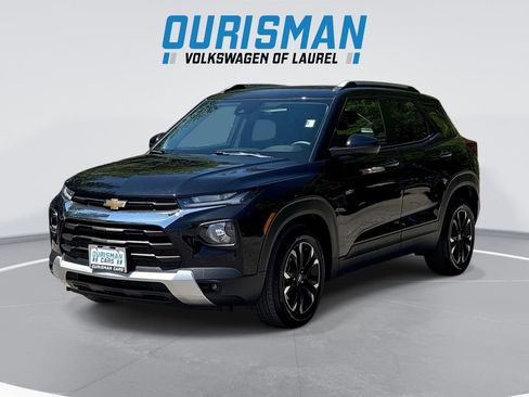 Used 2022 Chevrolet TrailBlazer LT w/ Convenience Package FWD image 1