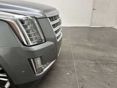 Used 2019 Cadillac Escalade Premium Luxury w/ LPO, Radiant Package image 2