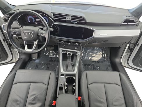 Used 2021 Audi Q3 2.0T Premium w/ Convenience Package image 9