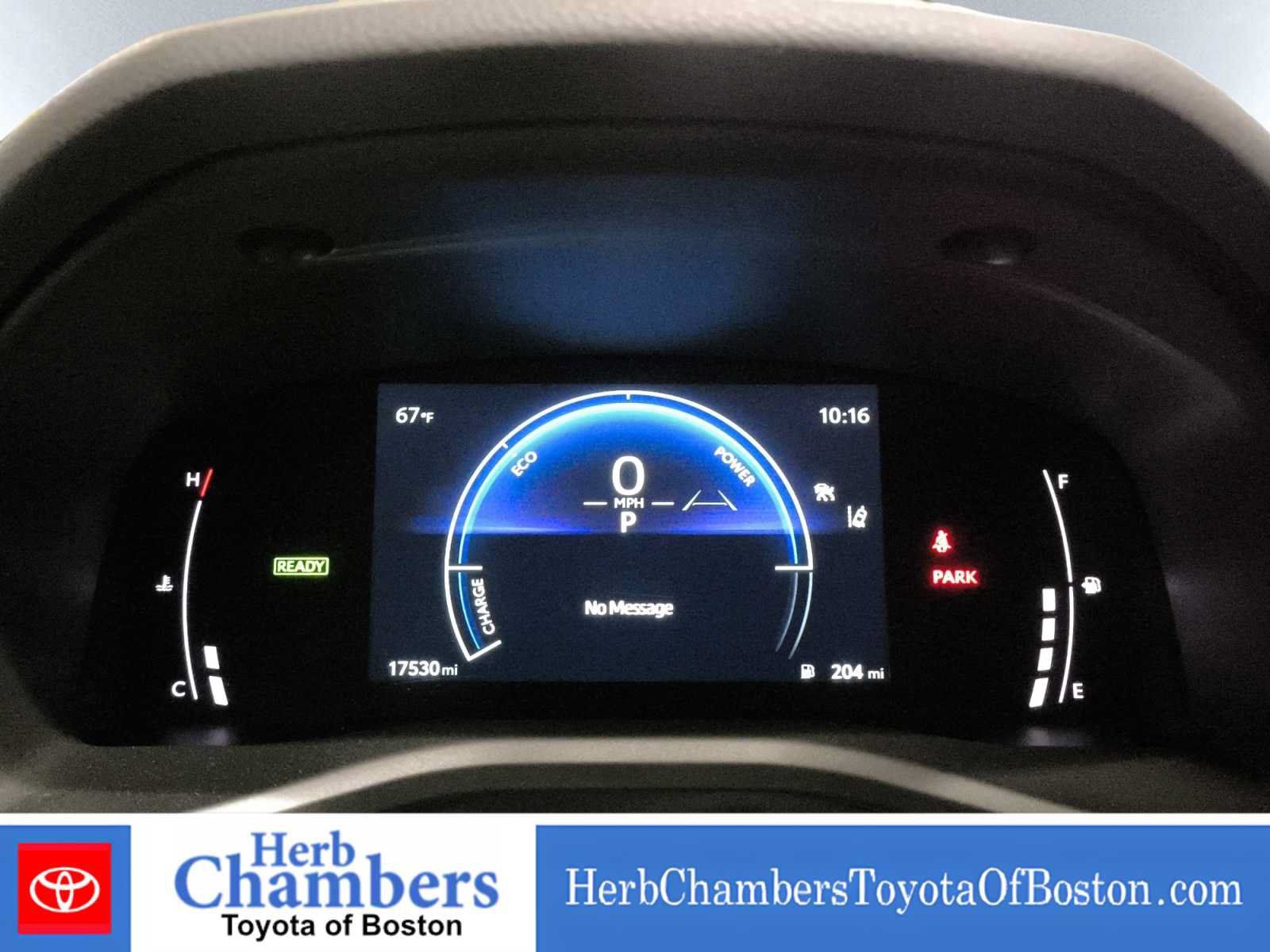 Used 2025 Toyota Camry LE AWD/4WD image 5