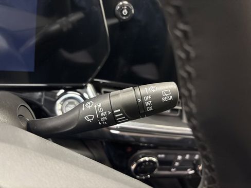 New 2026 Chevrolet Trax ACTIV w/ Sunroof Package image 31