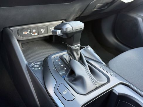 New 2026 Kia K4 LXS image 12