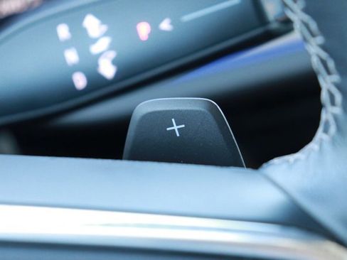 Used 2024 Buick Envision Preferred image 23