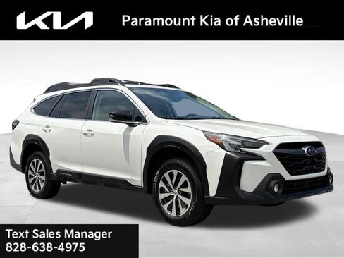 Used 2024 Subaru Outback Premium AWD/4WD image 1