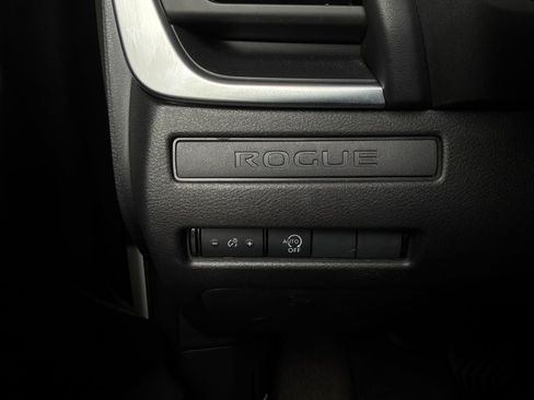 Used 2023 Nissan Rogue S AWD/4WD image 23