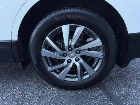 Used 2022 Chevrolet Equinox Premier FWD image 11