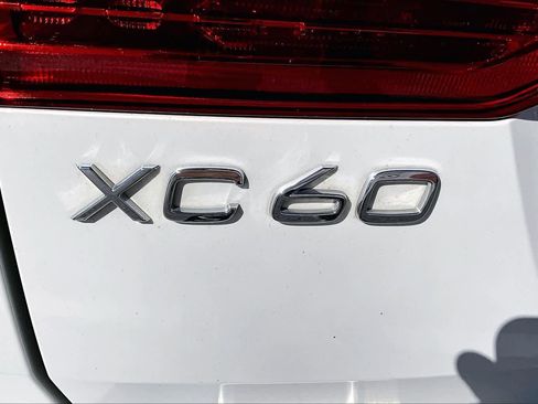 Used 2020 Volvo XC60 T5 Inscription w/ Protection Package Premier image 31