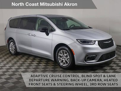 Used 2024 Chrysler Pacifica Touring-L