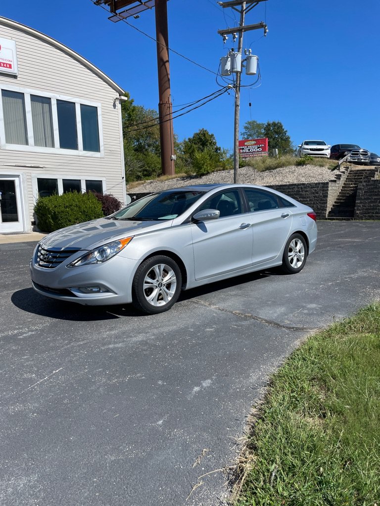 Used 2013 Hyundai Sonata Limited FWD image 1