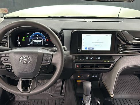 Certified 2026 Toyota Camry LE image 9