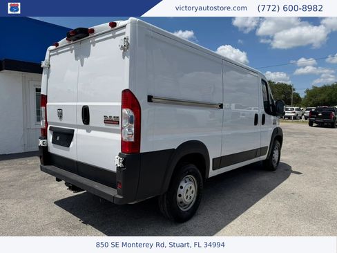 Used 2022 RAM ProMaster 2500 FWD image 3