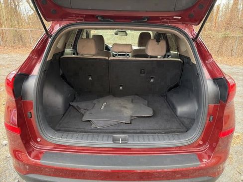 Used 2019 Hyundai Tucson SE image 13