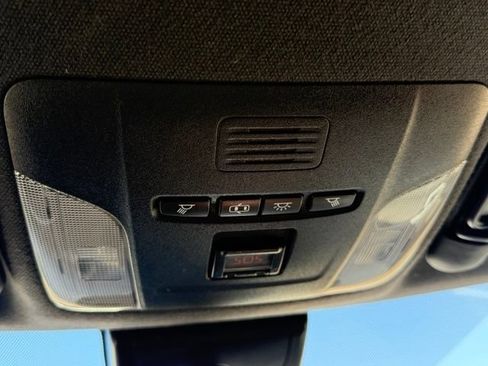 Used 2020 Toyota Corolla SE w/ Carpet Mat Package (TMS) FWD image 27