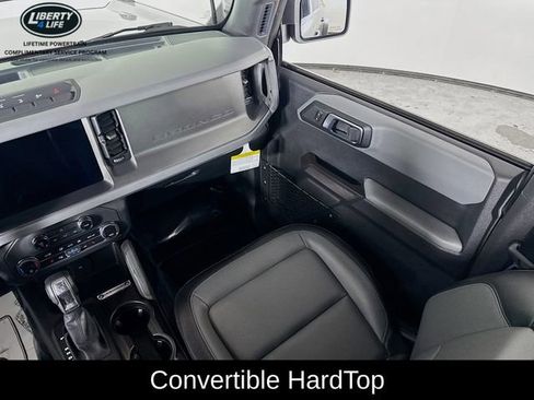 Used 2024 Ford Bronco Everglades image 24