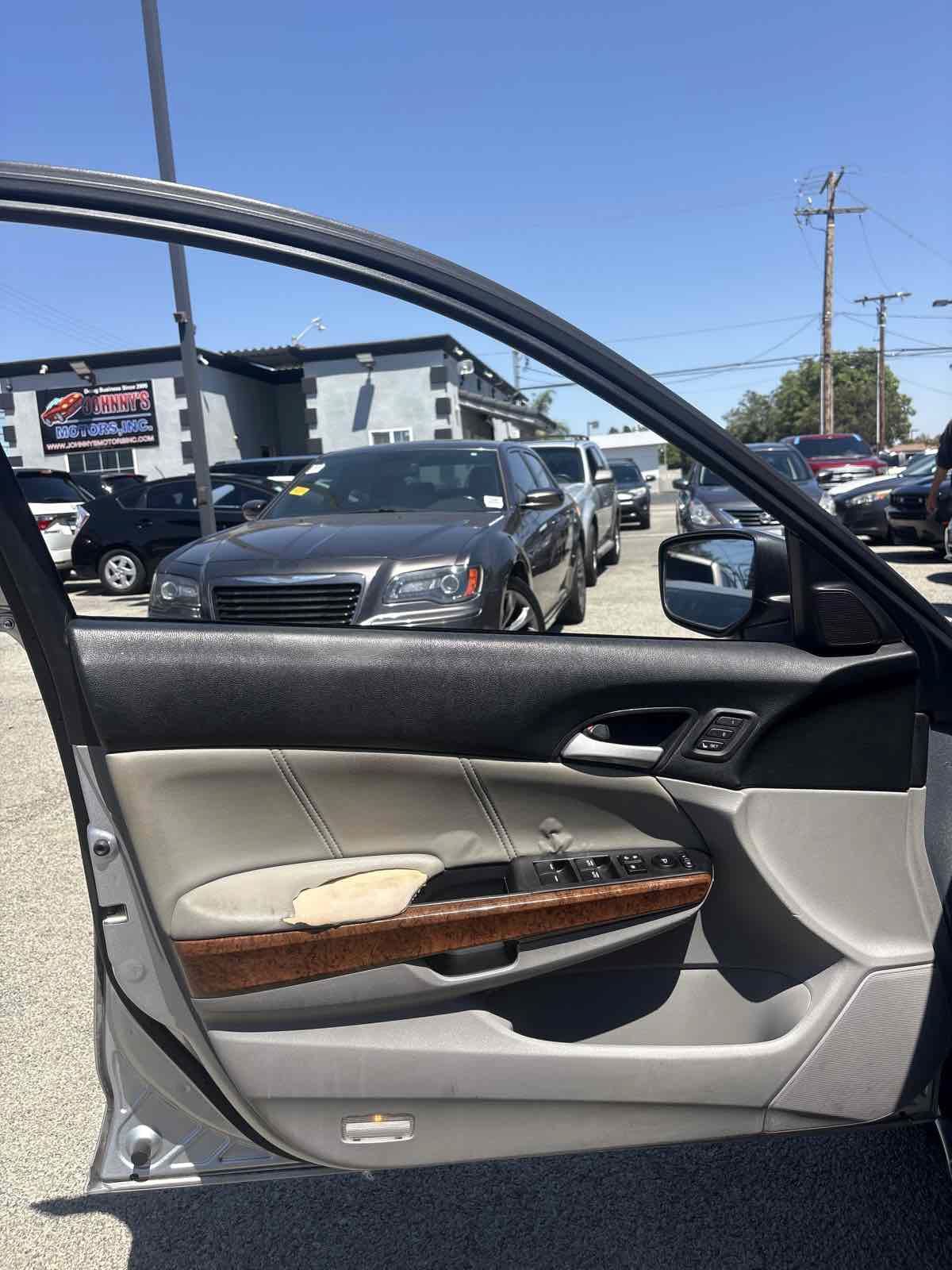 Used 2012 Honda Accord EX-L image 6