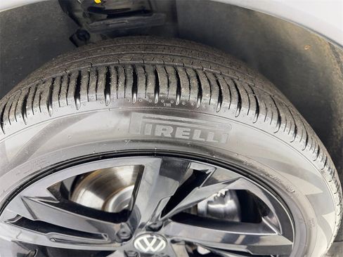 Used 2024 Volkswagen Tiguan SE R-Line image 83