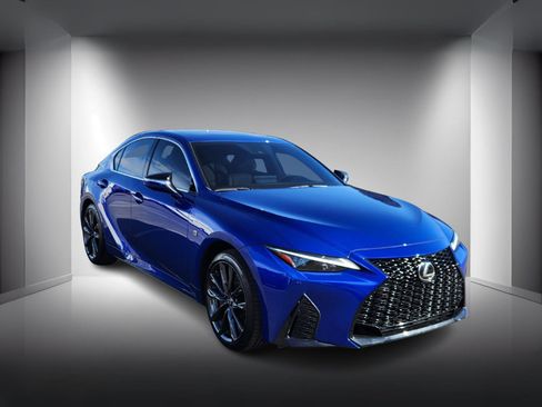 Used 2025 Lexus IS 300 F Sport image 5