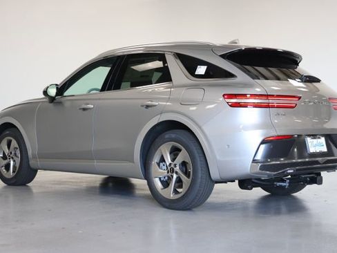 New 2026 Genesis GV70 2.5T Advanced w/ G1 Accessory Package image 11