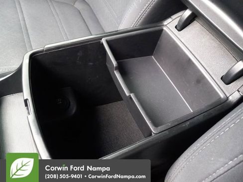 Used 2017 Kia Sorento LX w/ LX Convenience Package image 20