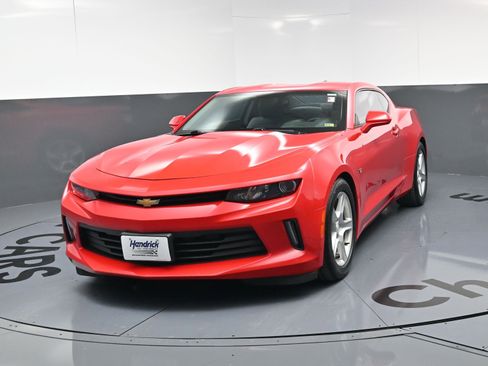 Used 2016 Chevrolet Camaro LT image 11