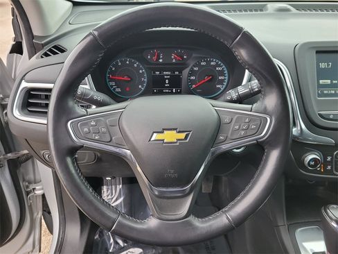 Used 2018 Chevrolet Equinox LT image 22