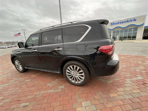 Used 2016 INFINITI QX80 Luxe w/ 22" Wheel Package image 17