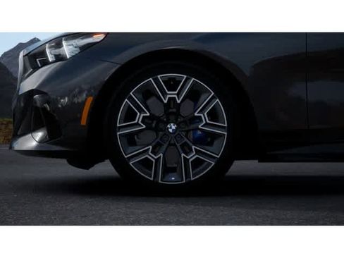 New 2026 BMW 530i xDrive image 7