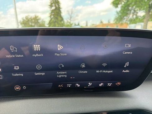 Used 2026 Buick Enclave Preferred AWD/4WD image 18
