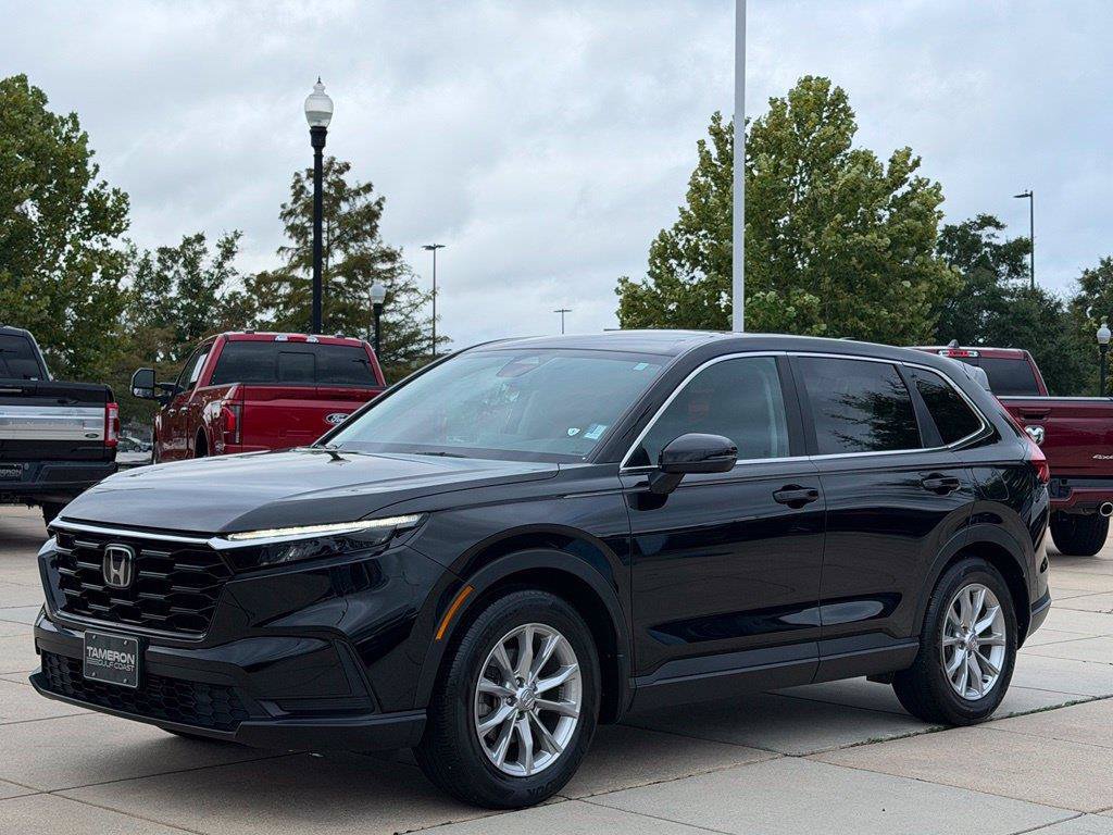 Used 2025 Honda CR-V EX image 8