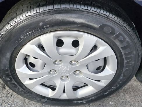 Used 2010 Hyundai Elantra GLS FWD image 24