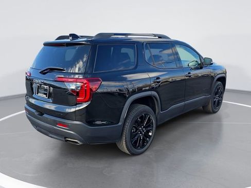 Used 2023 GMC Acadia SLE w/ Driver Convenience Package image 3