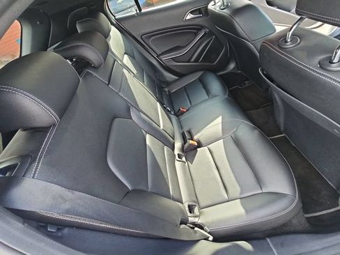 Used 2019 Mercedes-Benz GLA 250 4MATIC image 30