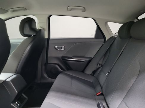 Used 2025 Kia K4 LX image 18