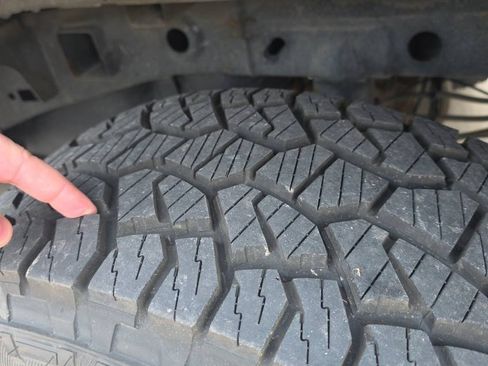 Used 2018 Ford F150 XLT w/ Equipment Group 302A Luxury image 7