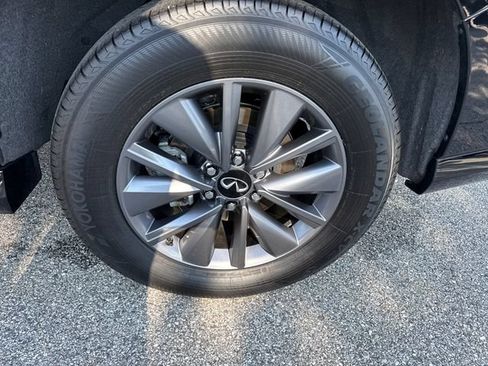 Used 2026 INFINITI QX80 Pure w/ Cargo Package AWD/4WD image 10