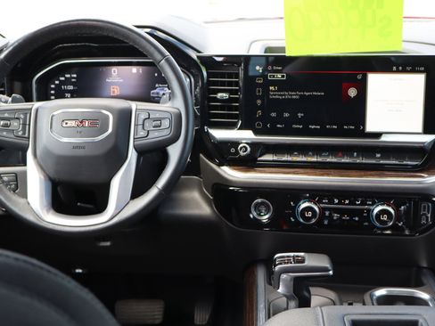 Used 2022 GMC Sierra 1500 Elevation w/ LPO, Elevation Black Package image 14