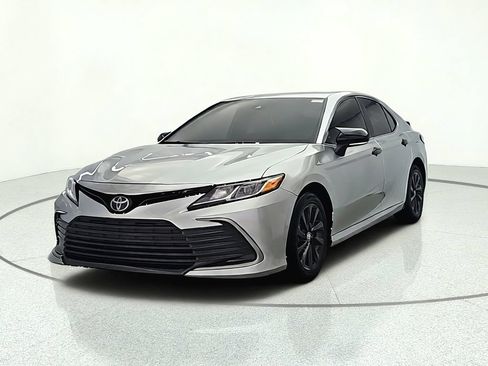 Used 2023 Toyota Camry LE FWD image 2