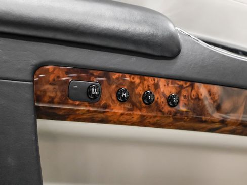 Used 2010 Rolls-Royce Ghost image 42