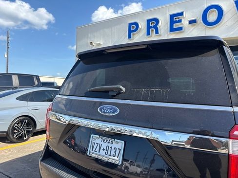 Used 2021 Ford Expedition XLT RWD image 10