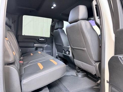 Used 2022 GMC Sierra 2500 AT4 w/ AT4 Premium Plus Package AWD/4WD image 32