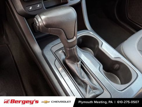 Used 2017 Chevrolet Colorado Z71 AWD/4WD image 17