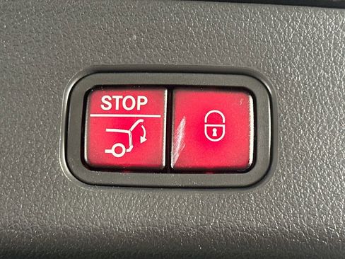 Certified 2023 Mercedes-Benz GLC 300 4MATIC image 21